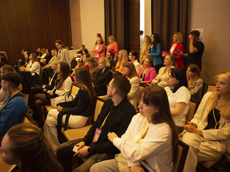Зал конференции SalonWeek Moscow 2025